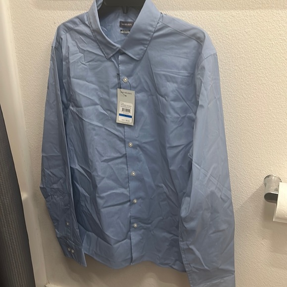 Van Heusen Light Blue Long Sleeve Dress Shirt XL - Picture 1 of 4